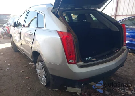 2015 Cadillac Srx Standard z USA, uszkodzony, nr VIN 3GYFNAE34FS620754